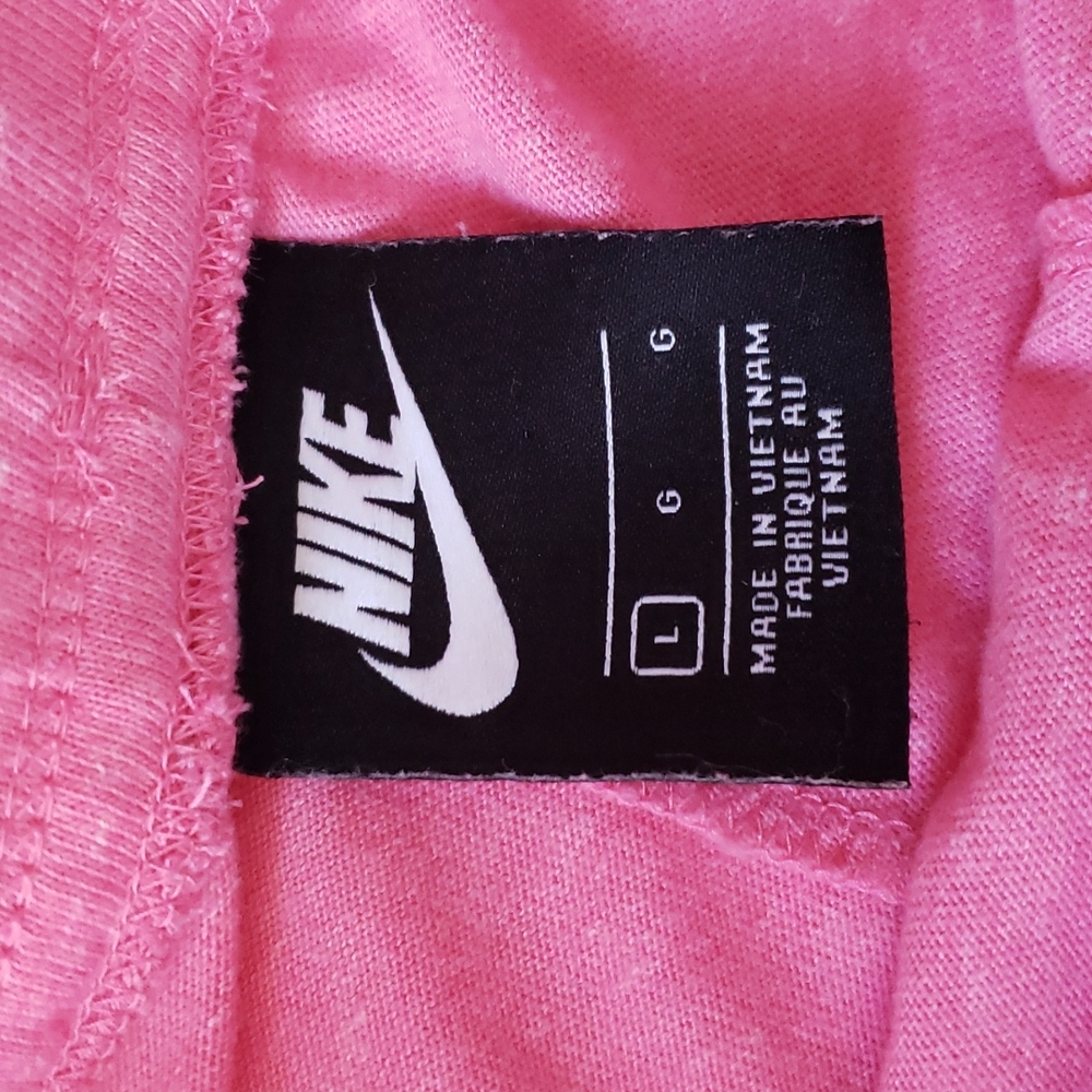 Nike sportswear shorts size L - Picture 6 of 10